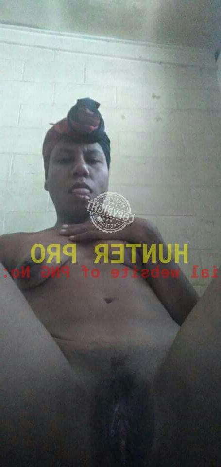 25P 2020 Prosti Posing for client