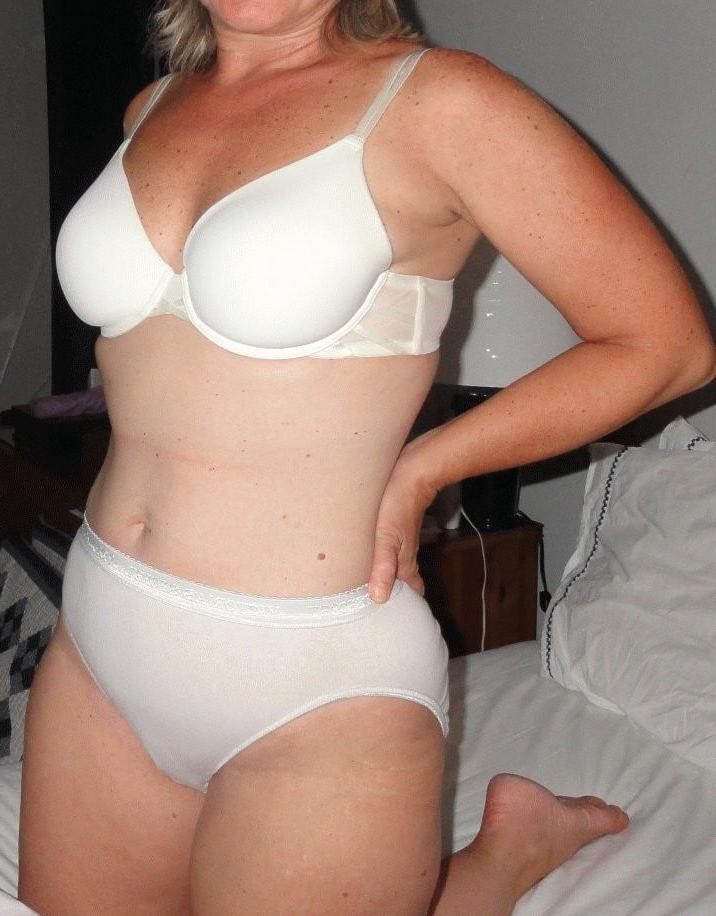 25P amateures and matures in bra and panty mix 2