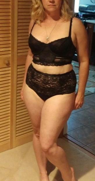25P amateures and matures in bra and panty mix 2