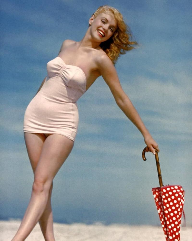 25P VINTAGE CELEBS AND BEAUTIES 3