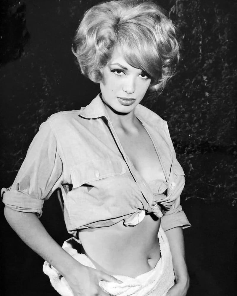 25P VINTAGE CELEBS AND BEAUTIES 3