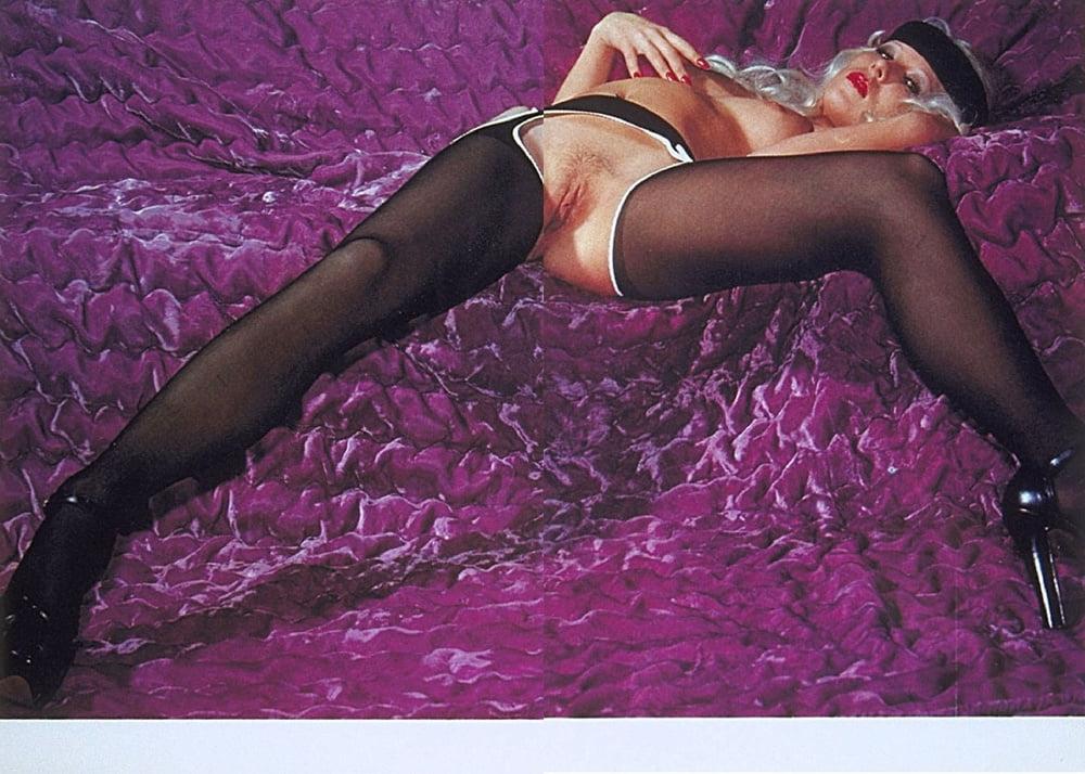 25P Vintage Retro Porno - Private Magazine - 039