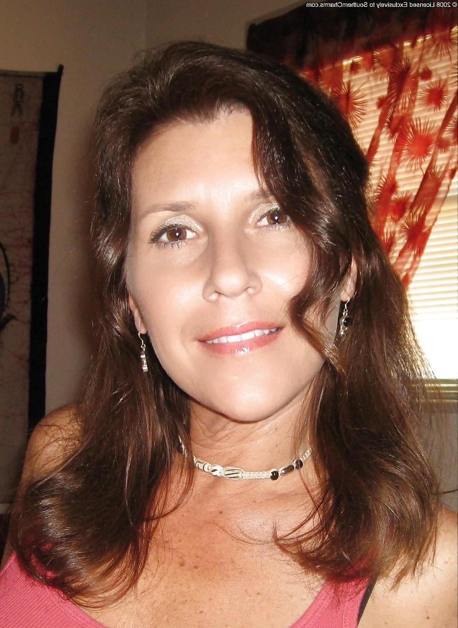 25P Mature Faces To Jerk To