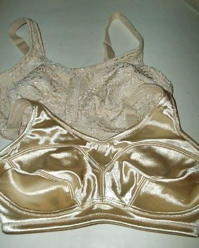 25P Used mature bra
