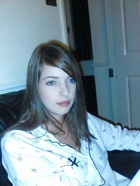 25P Faces that deserve facials