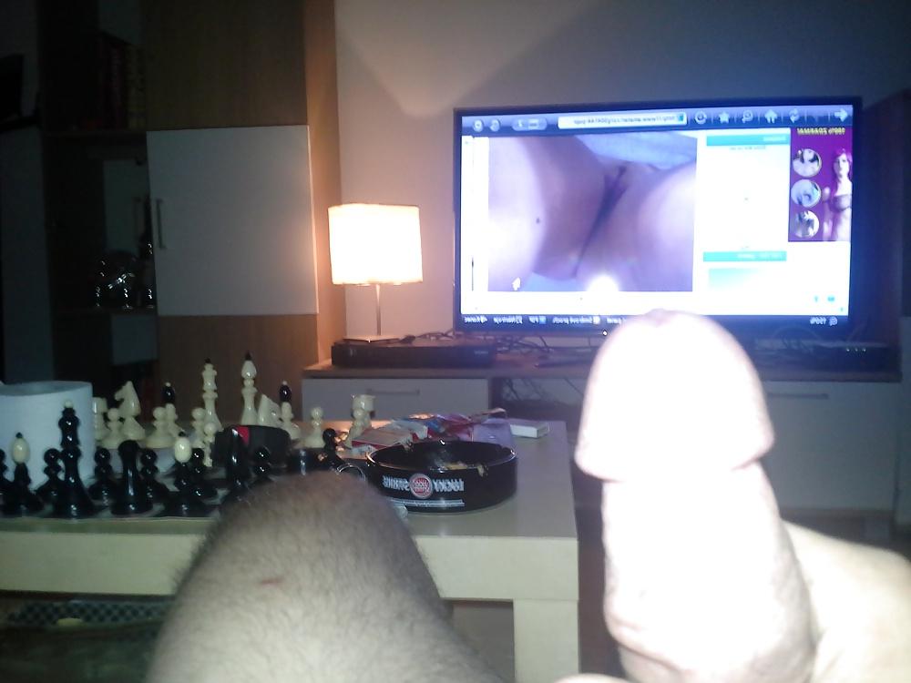 12P Cum on my tits and send me photo