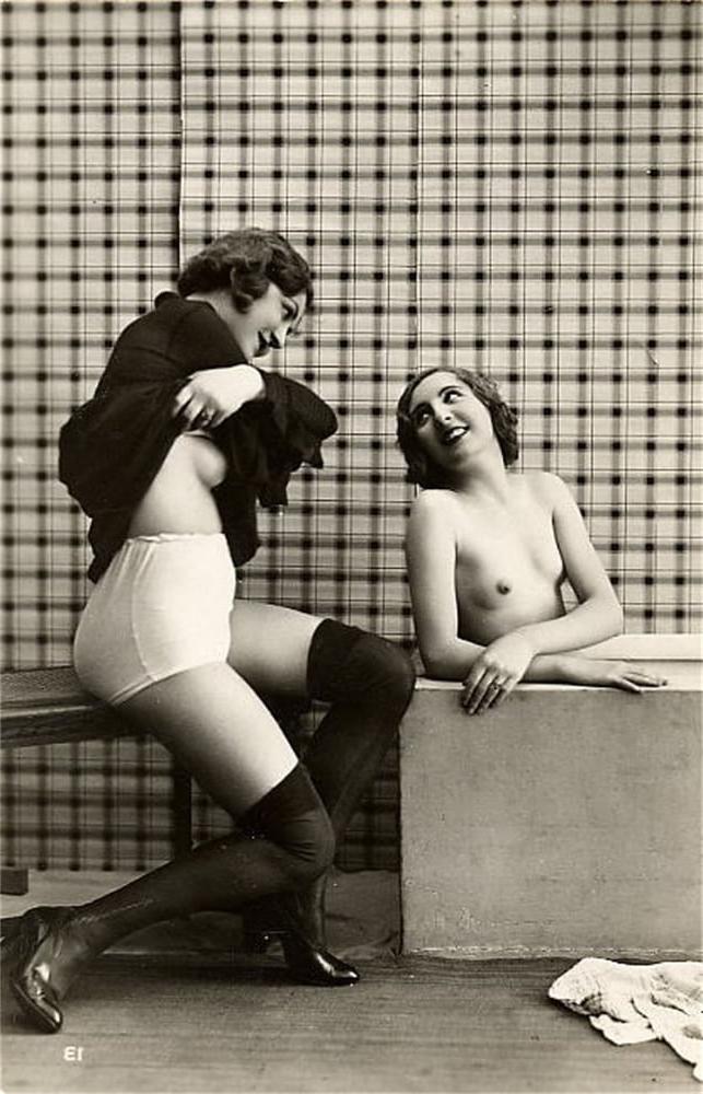 18P Vintage nudes panties 2