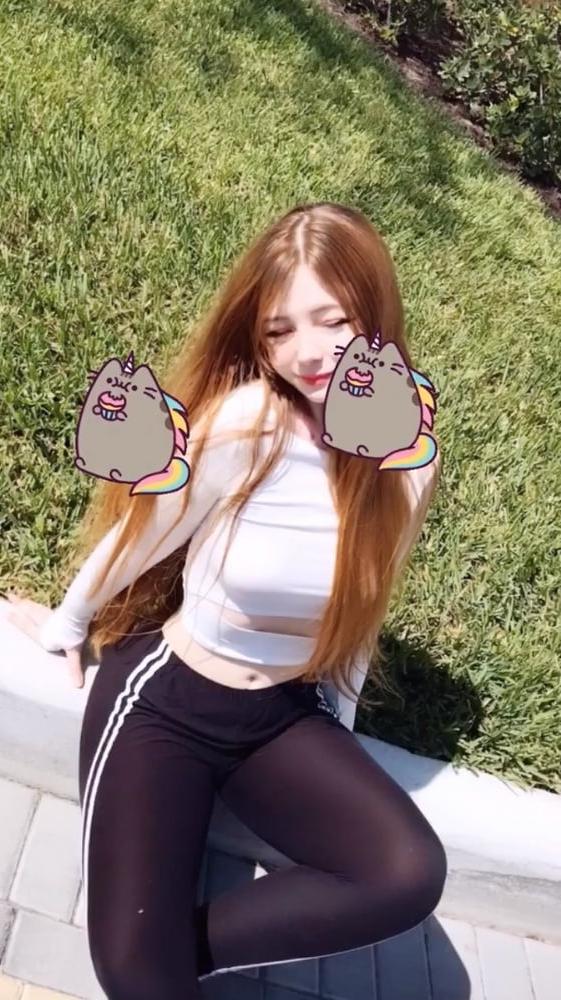 25P white teen with innocent face and a very hot body 3+surprise