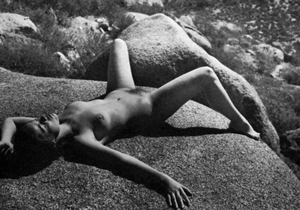 25P Vintage Nudists 20
