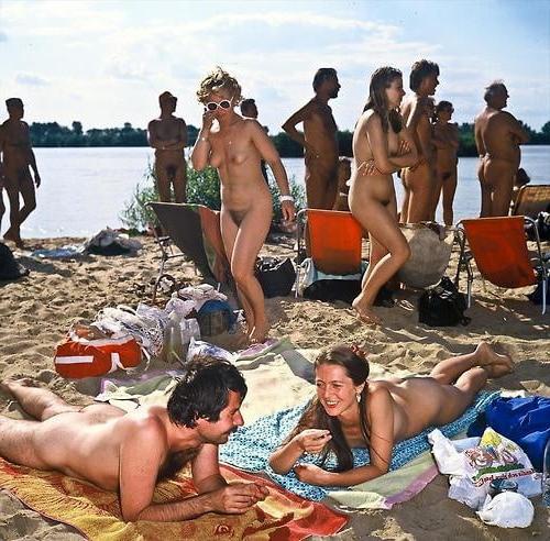 25P Vintage Nudists 20