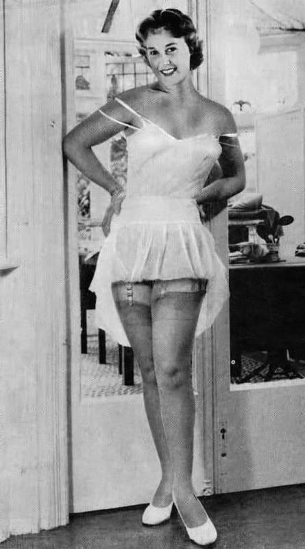 25P Vintage Stockings 74