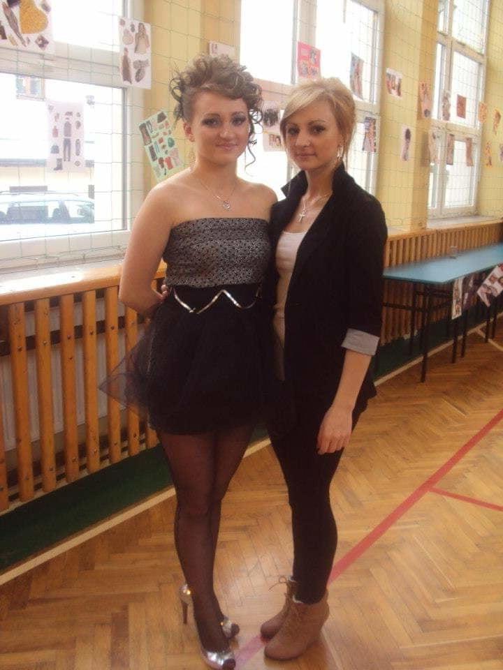 25P Sexy MILFs and GILFs Wearing Tights 18