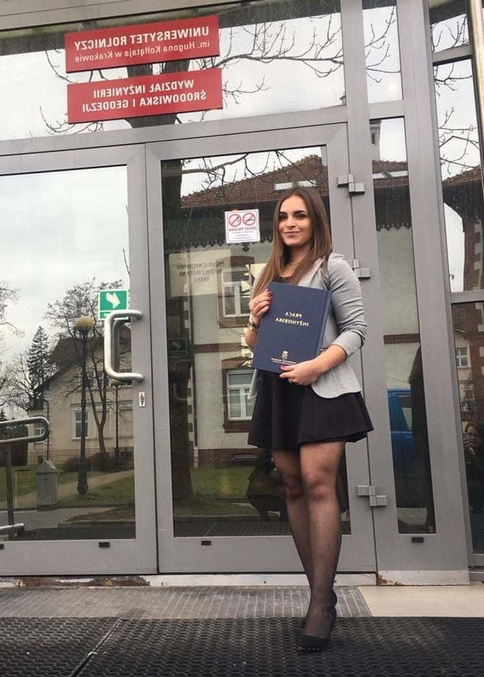 25P Sexy MILFs and GILFs Wearing Tights 18