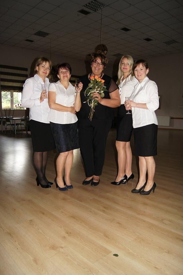 25P Sexy MILFs and GILFs Wearing Tights 18