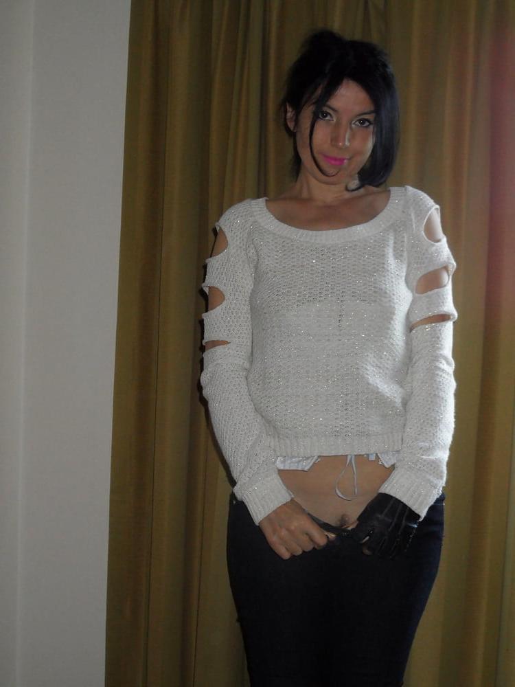 25P WNE 916 - Depraved MILF