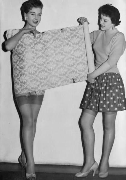 25P Vintage Stockings 71