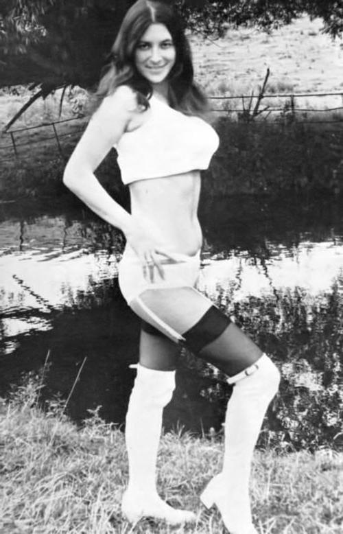 25P Vintage Stockings 71