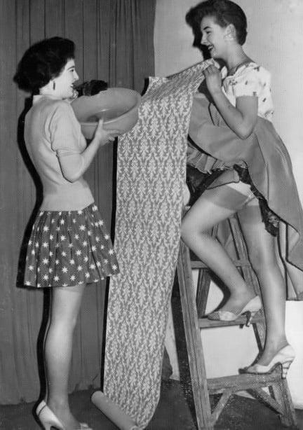25P Vintage Stockings 71