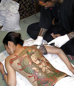 25P Traditional Japanese Tattoos On Women