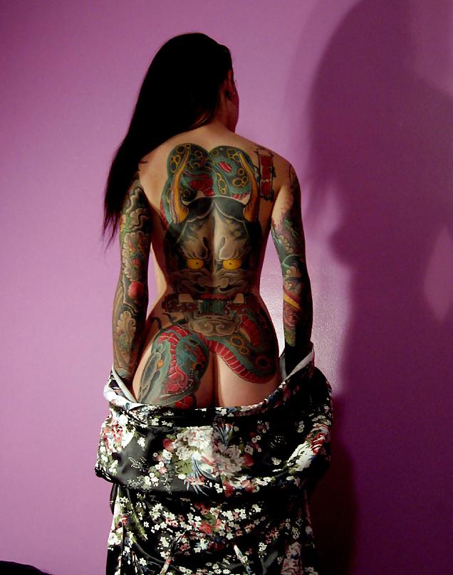 25P Traditional Japanese Tattoos On Women
