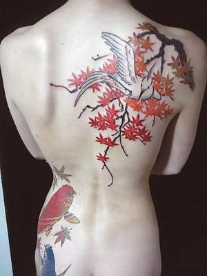 25P Traditional Japanese Tattoos On Women