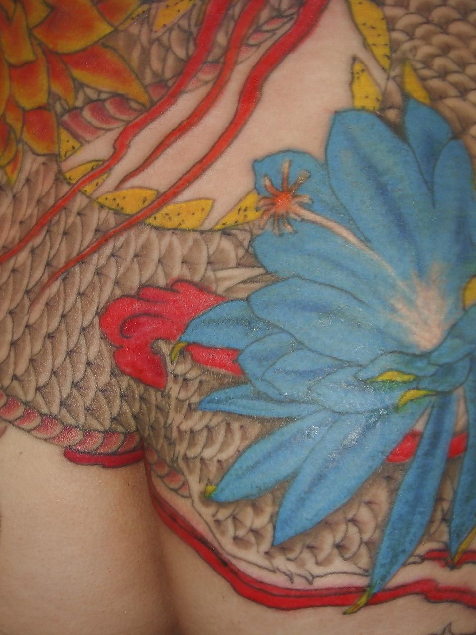 25P Traditional Japanese Tattoos On Women