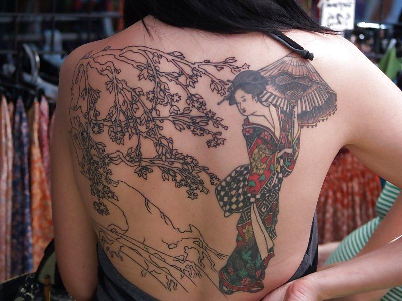 25P Traditional Japanese Tattoos On Women