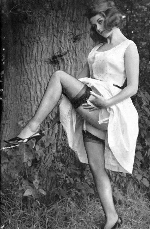 25P Vintage Stockings 66