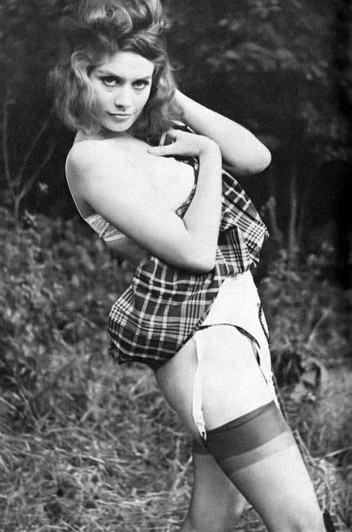 25P Vintage Stockings 66