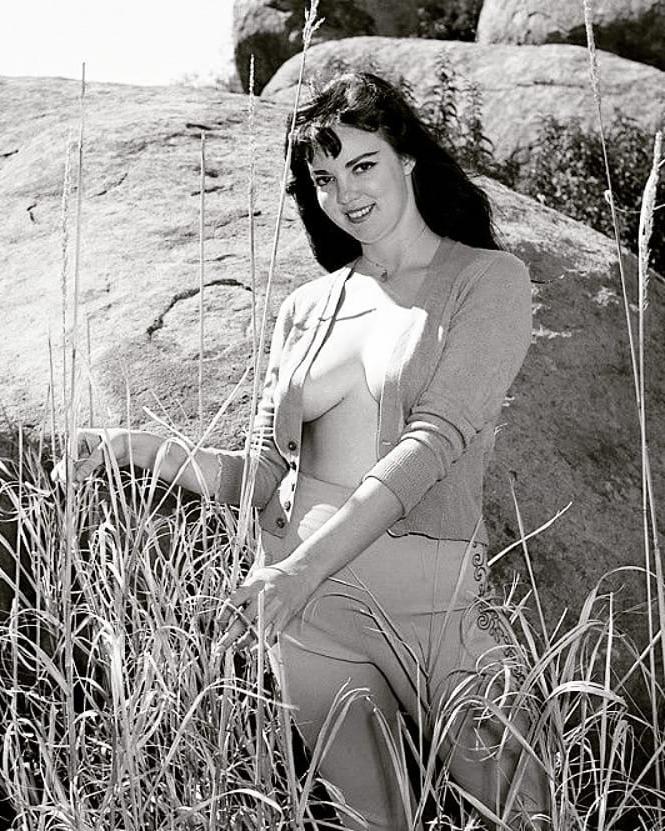 25P VINTAGE CELEBS AND BABES 2