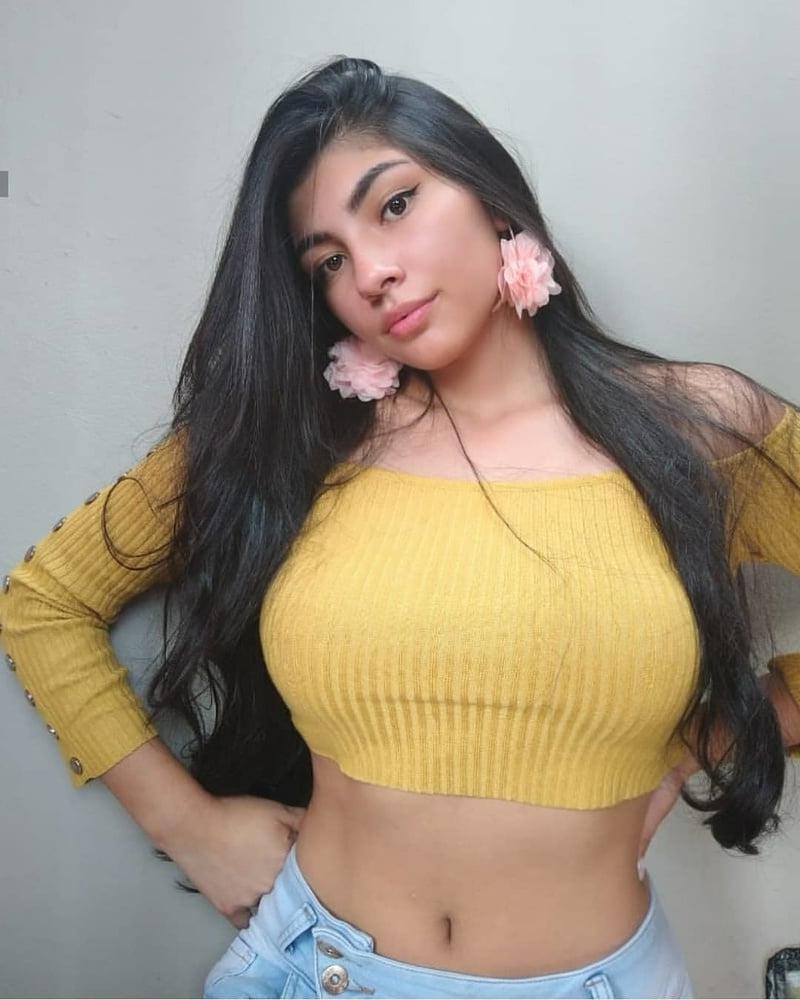 25P Sexy Thick Women 14