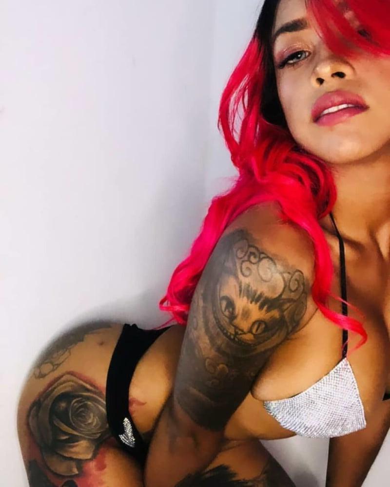25P Sexy Thick Women 14