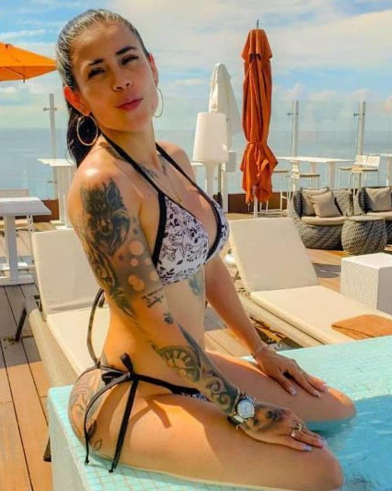 25P Sexy Thick Women 14