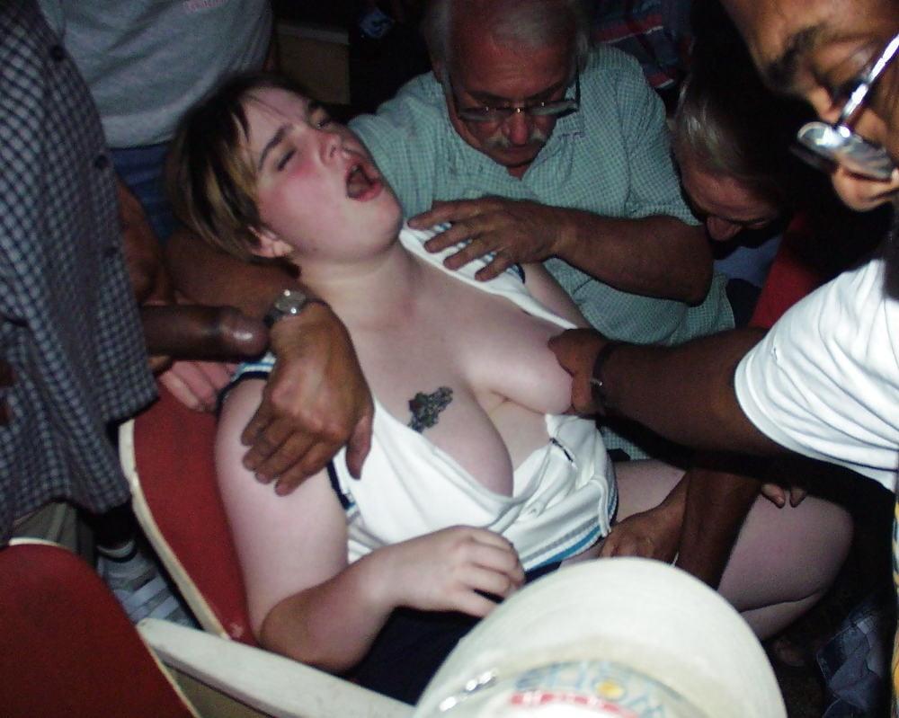 16P Bbw mix 1194 (Adult theater)