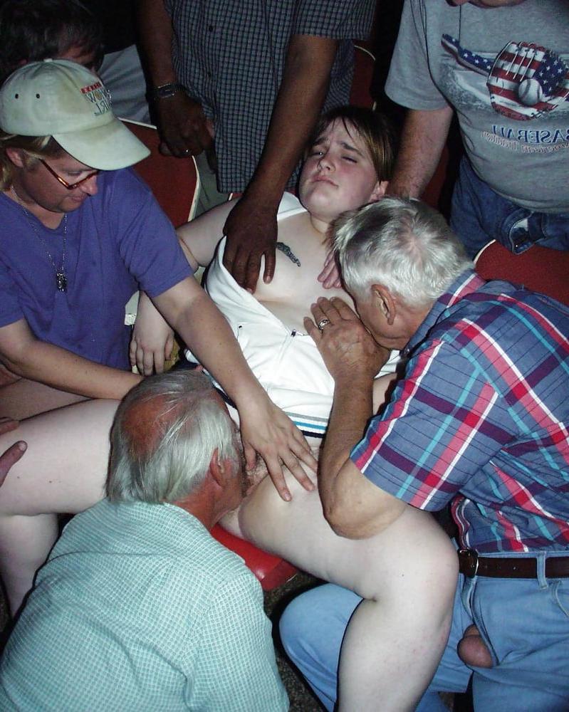 16P Bbw mix 1194 (Adult theater)