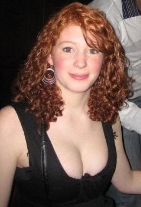 25P Cheating nurse Becca, 30 yo from London UK