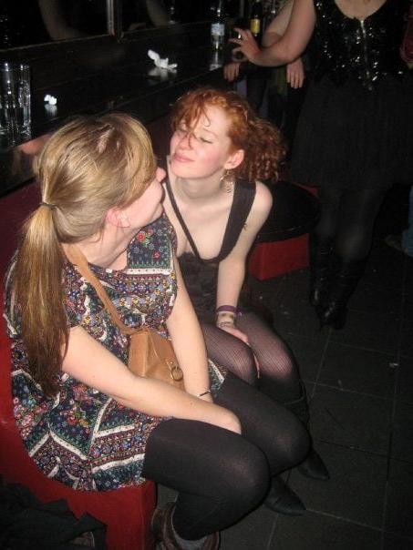 25P Cheating nurse Becca, 30 yo from London UK
