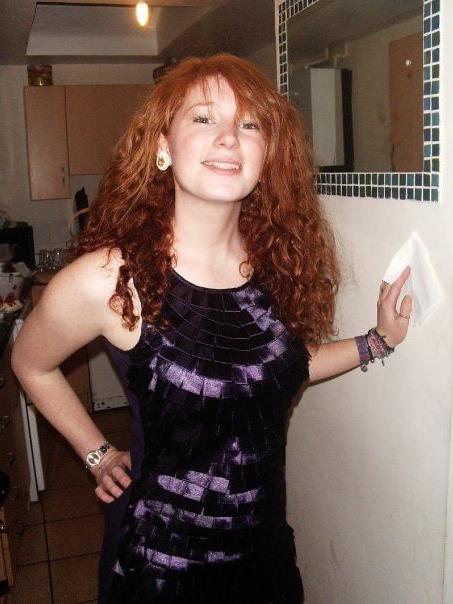 25P Cheating nurse Becca, 30 yo from London UK