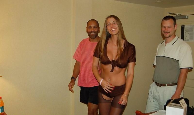 25P Hot MILF Loves It Black