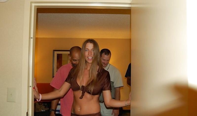 25P Hot MILF Loves It Black