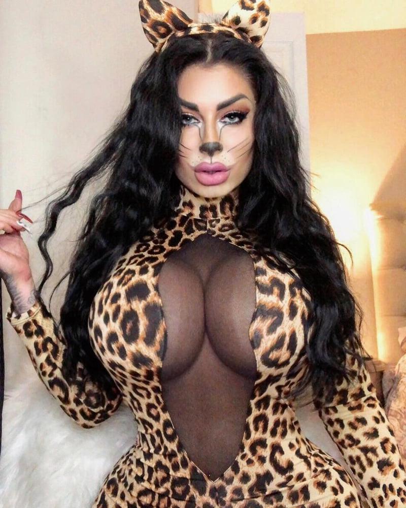 25P Amazing Bimbos - Horny Plastic &amp; Fake Tits Sluts 36