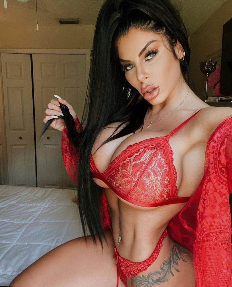 25P Amazing Bimbos - Horny Plastic &amp; Fake Tits Sluts 36