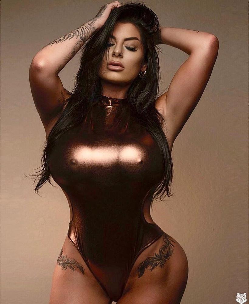 25P Amazing Bimbos - Horny Plastic &amp; Fake Tits Sluts 36