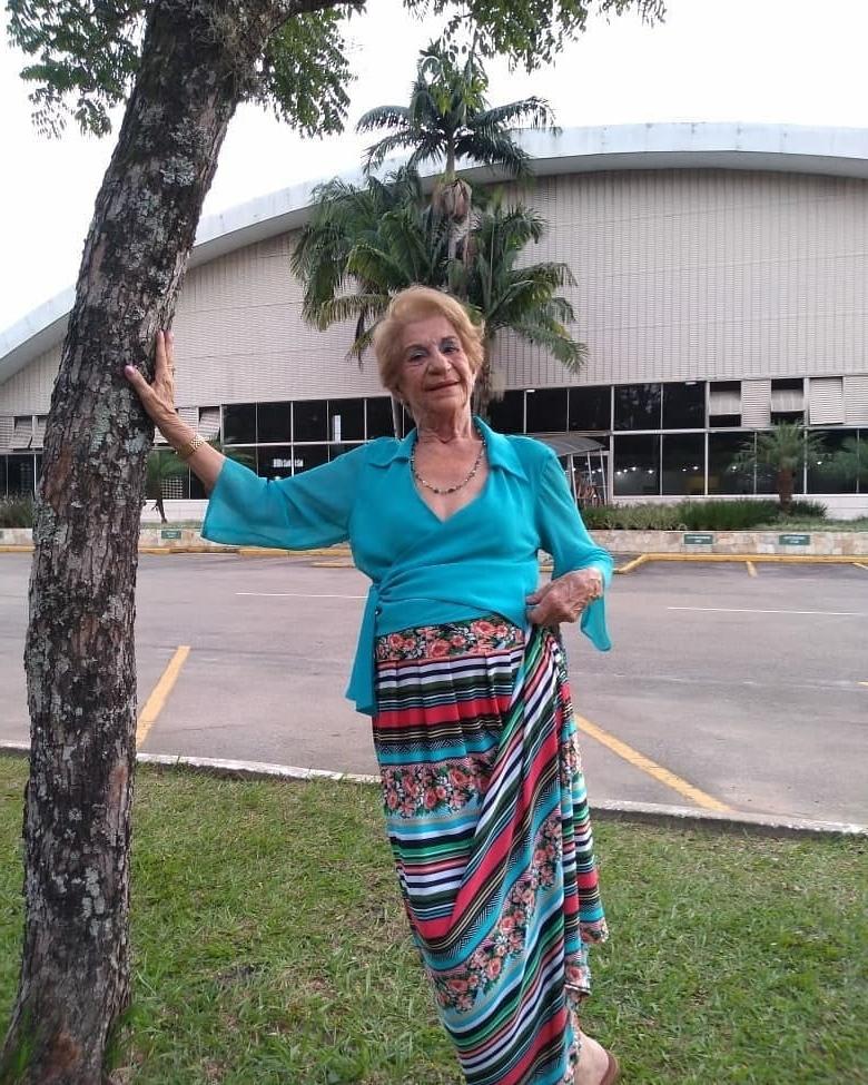 8P Coroa gostosa (hot gilf)