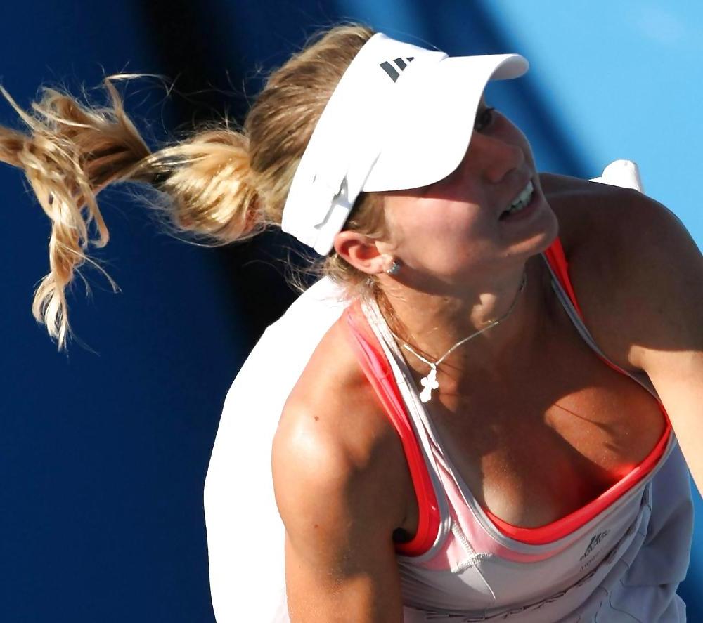 25P Beautiful Tennis Girls 5 by TROC