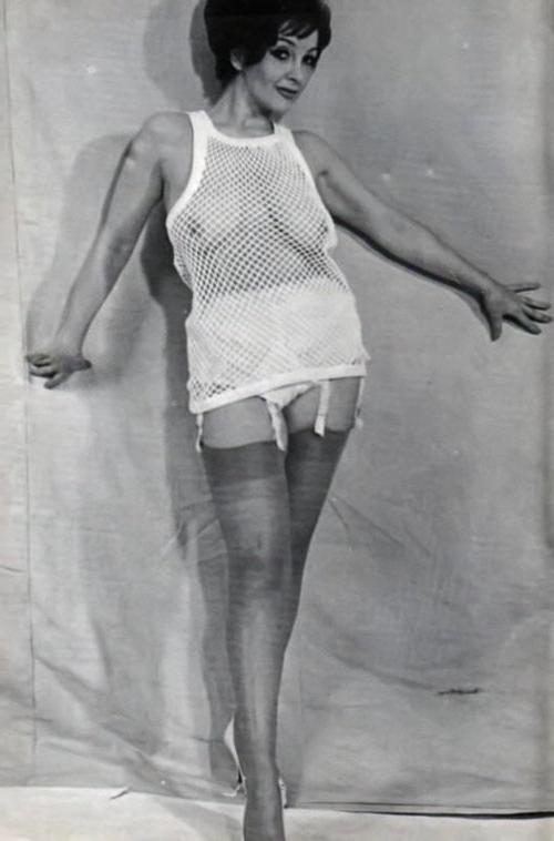 25P Vintage Stockings 64