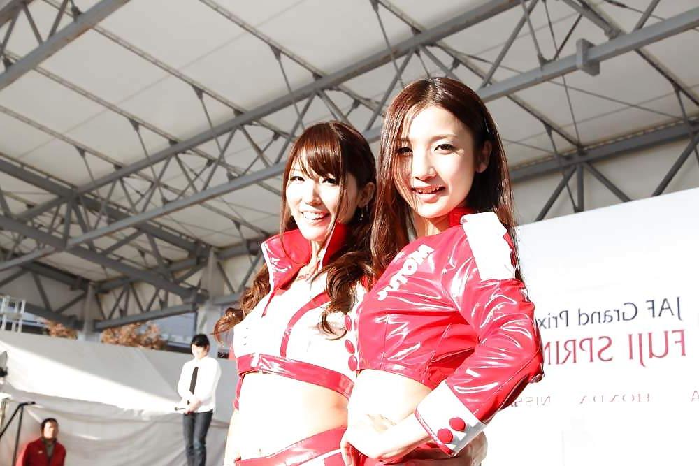 18P Japanese Race Queens #3 (Milimani)