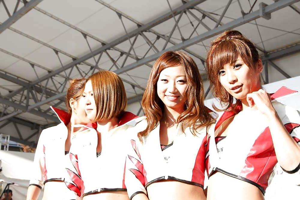 18P Japanese Race Queens #3 (Milimani)