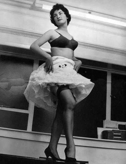 25P Vintage Stockings 62