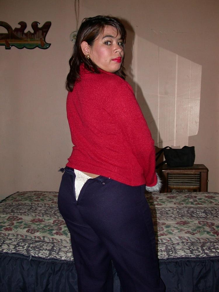 25P Mexican Milf 1